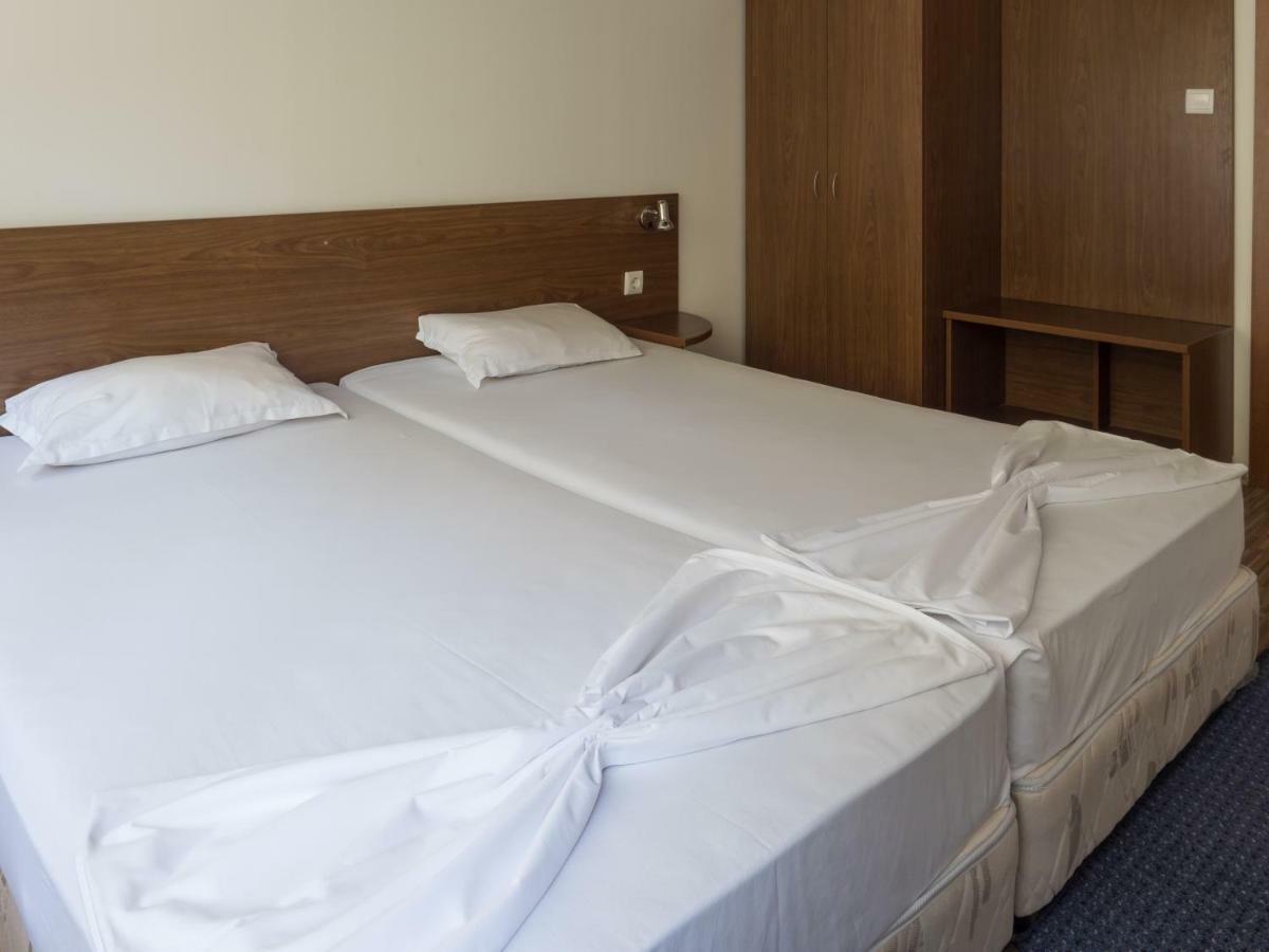 Family Park Hotel Kyoshkove Sjumen Eksteriør billede