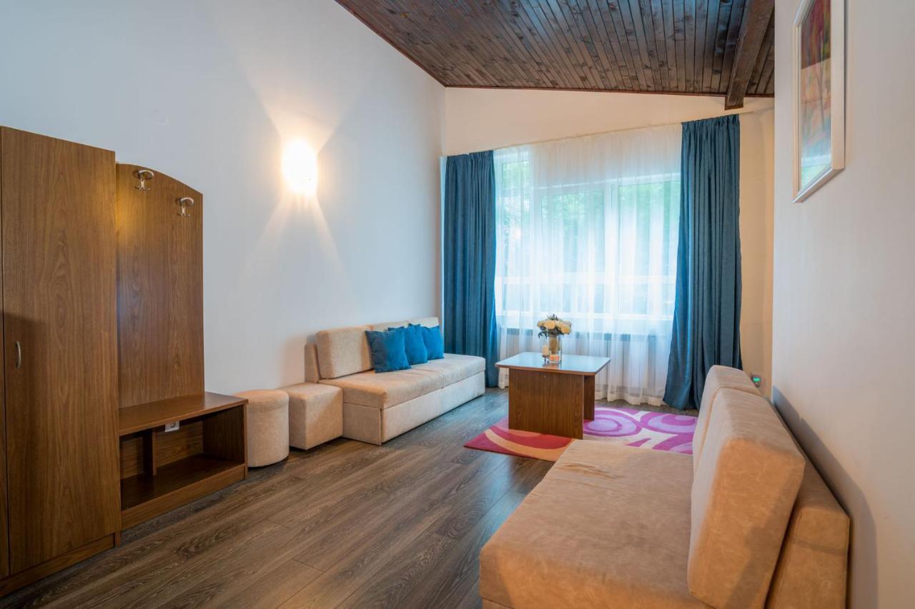 Family Park Hotel Kyoshkove Sjumen Eksteriør billede