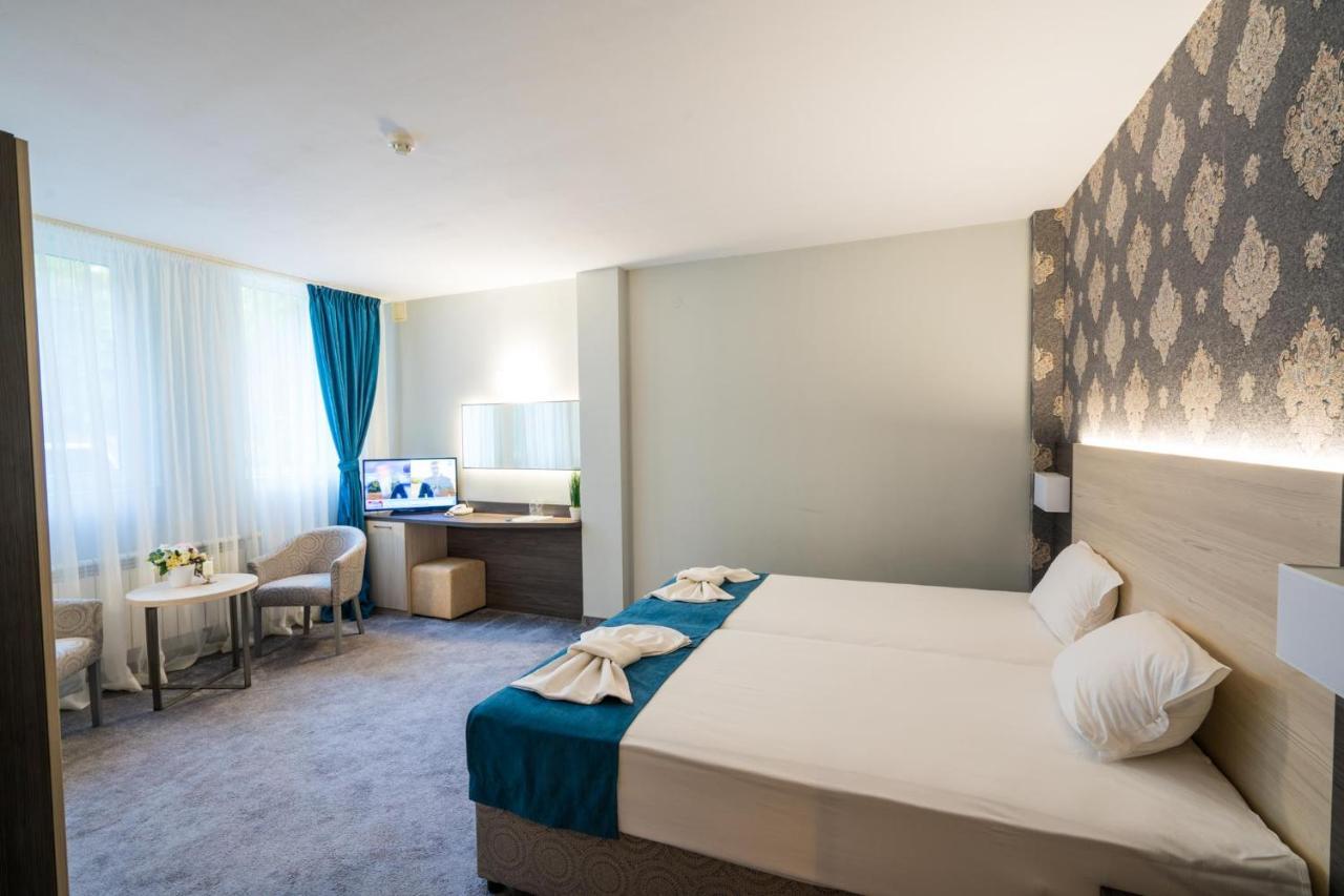 Family Park Hotel Kyoshkove Sjumen Eksteriør billede